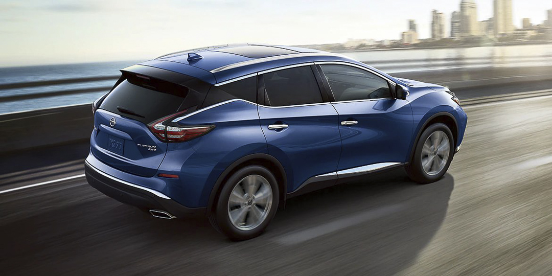 vue latérale arrière du Nissan Murano 2022