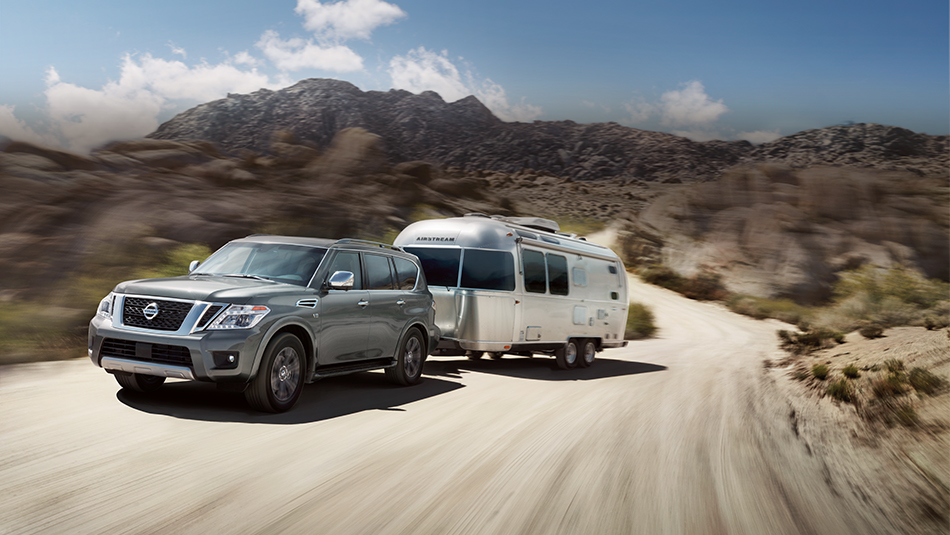 Nissan Armada 2021 remorquant une roulotte